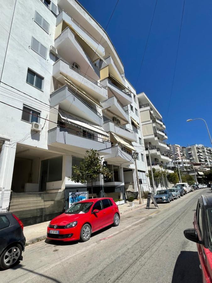 Alpha Lux Apartment Sarande Bagian luar foto