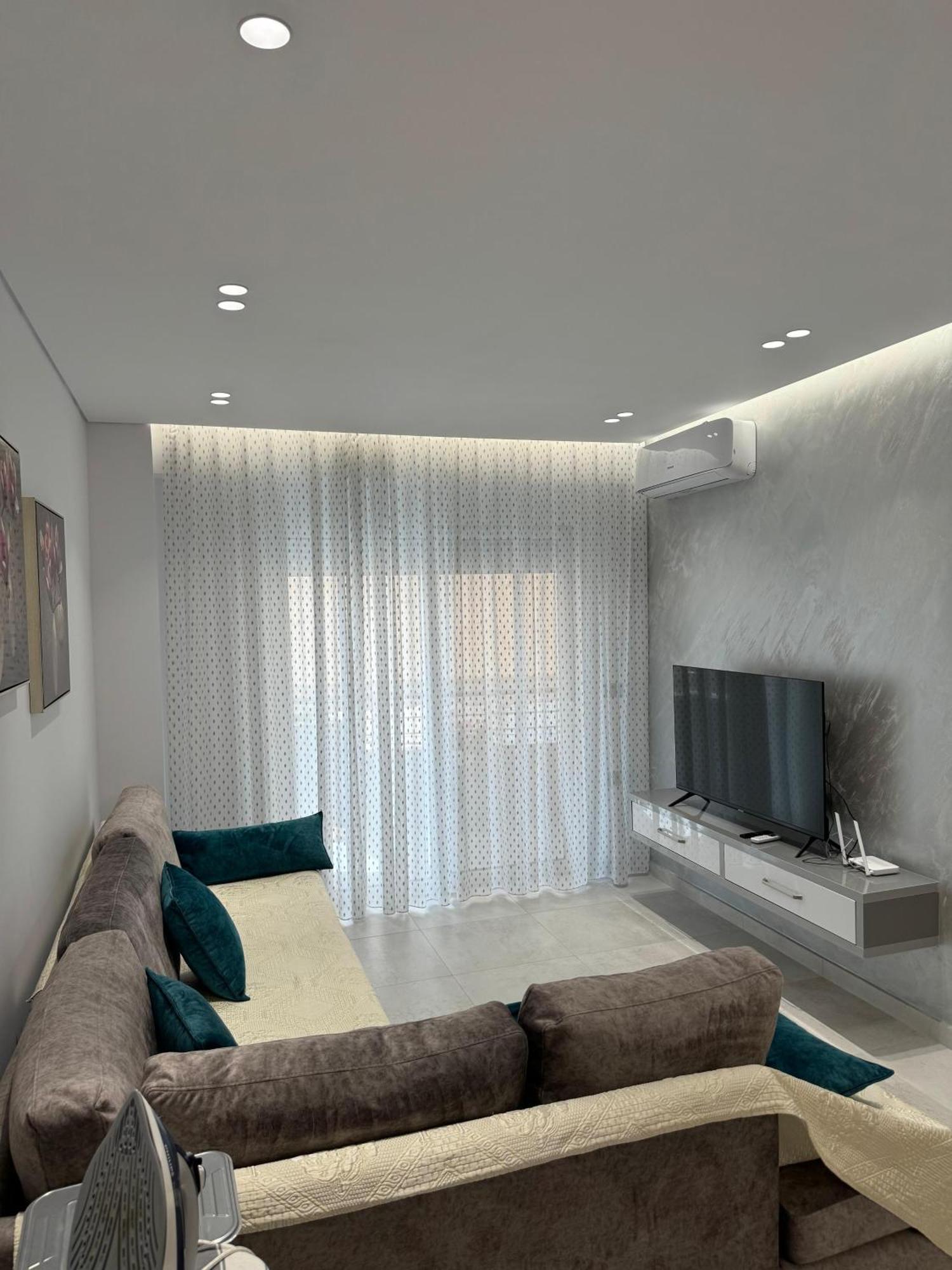 Alpha Lux Apartment Sarande Bagian luar foto