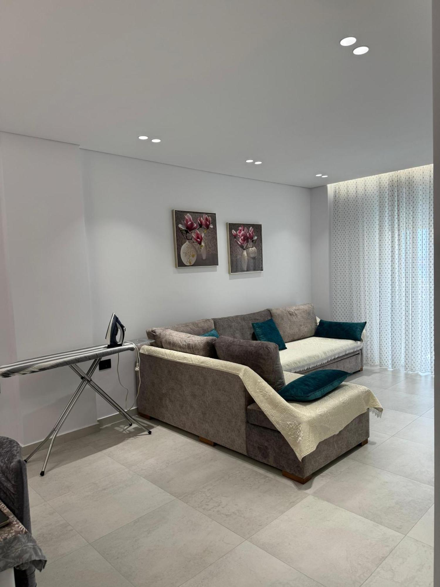 Alpha Lux Apartment Sarande Bagian luar foto